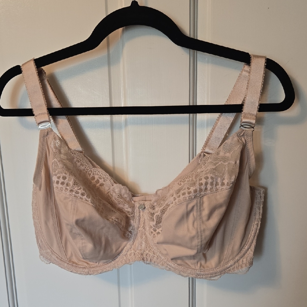 Fantasie Cream Lace Trim Unlined Bra with Underwire Support